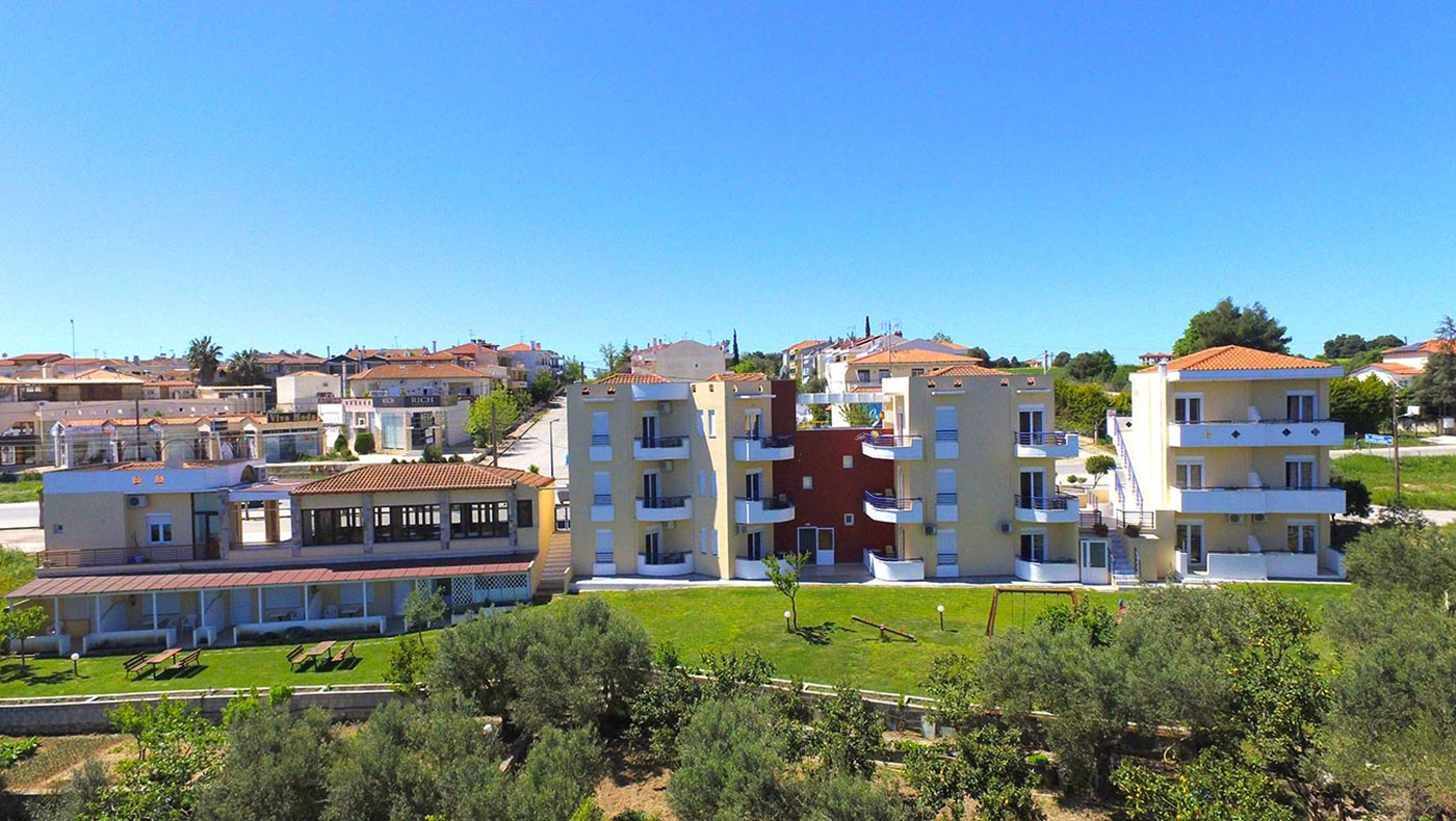 09-adonis-hotel-panorama-east