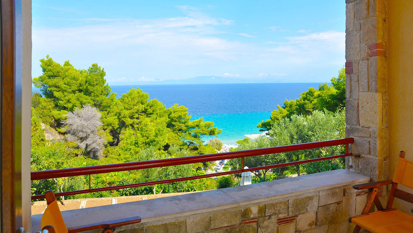 14-adonis-hotel-balcony-main